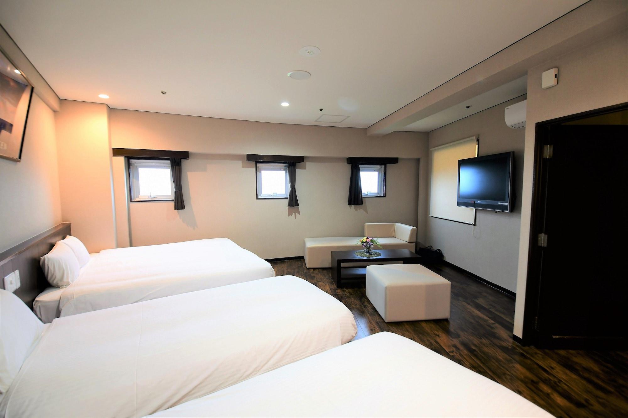 Rycom Crystal Hotel Okinawa المظهر الخارجي الصورة
