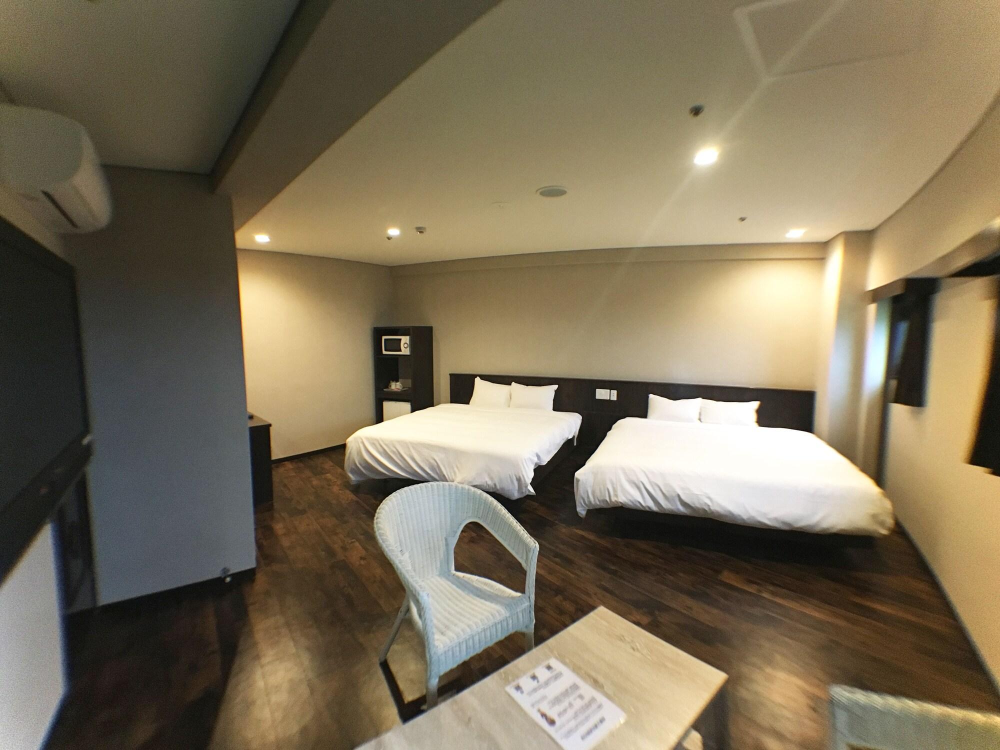 Rycom Crystal Hotel Okinawa المظهر الخارجي الصورة